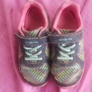 Striderite sneakers, toddler